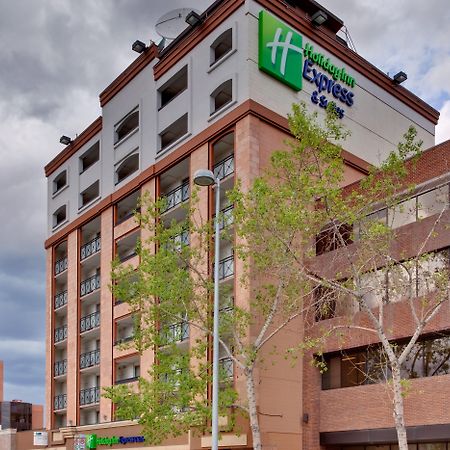 Holiday Inn Express And Suites Calgary By Ihg Eksteriør billede