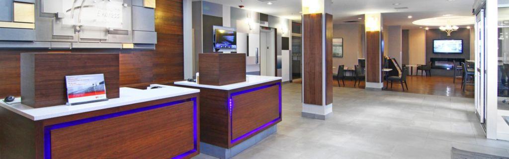 Holiday Inn Express And Suites Calgary By Ihg Eksteriør billede