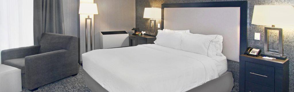 Holiday Inn Express And Suites Calgary By Ihg Eksteriør billede